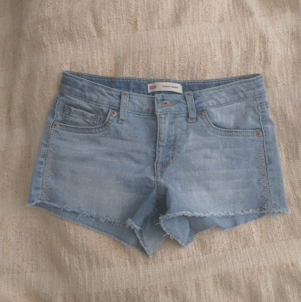 Levi's Cutoffs